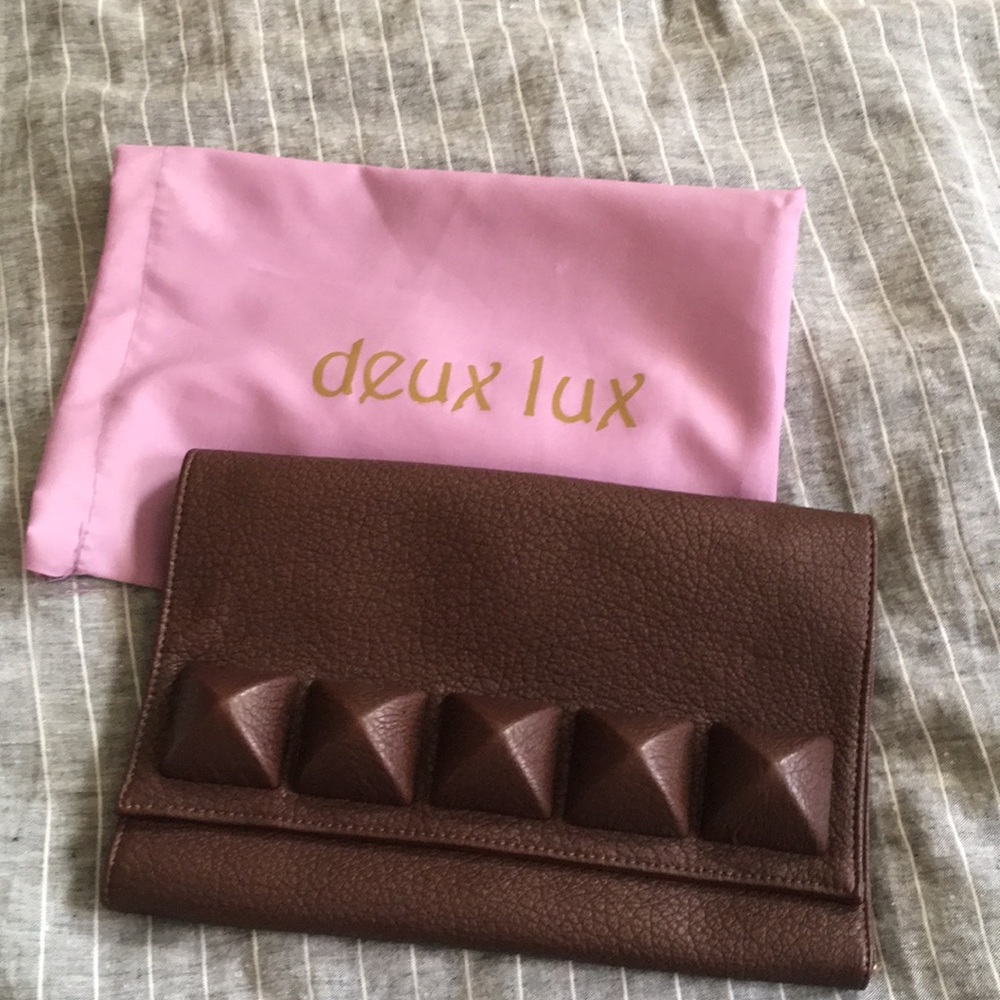 Deux lux clutch
